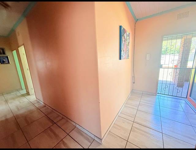 3 BEDROOM HOUSE FOR SALE IN VANDERBIJLPARK SW 1